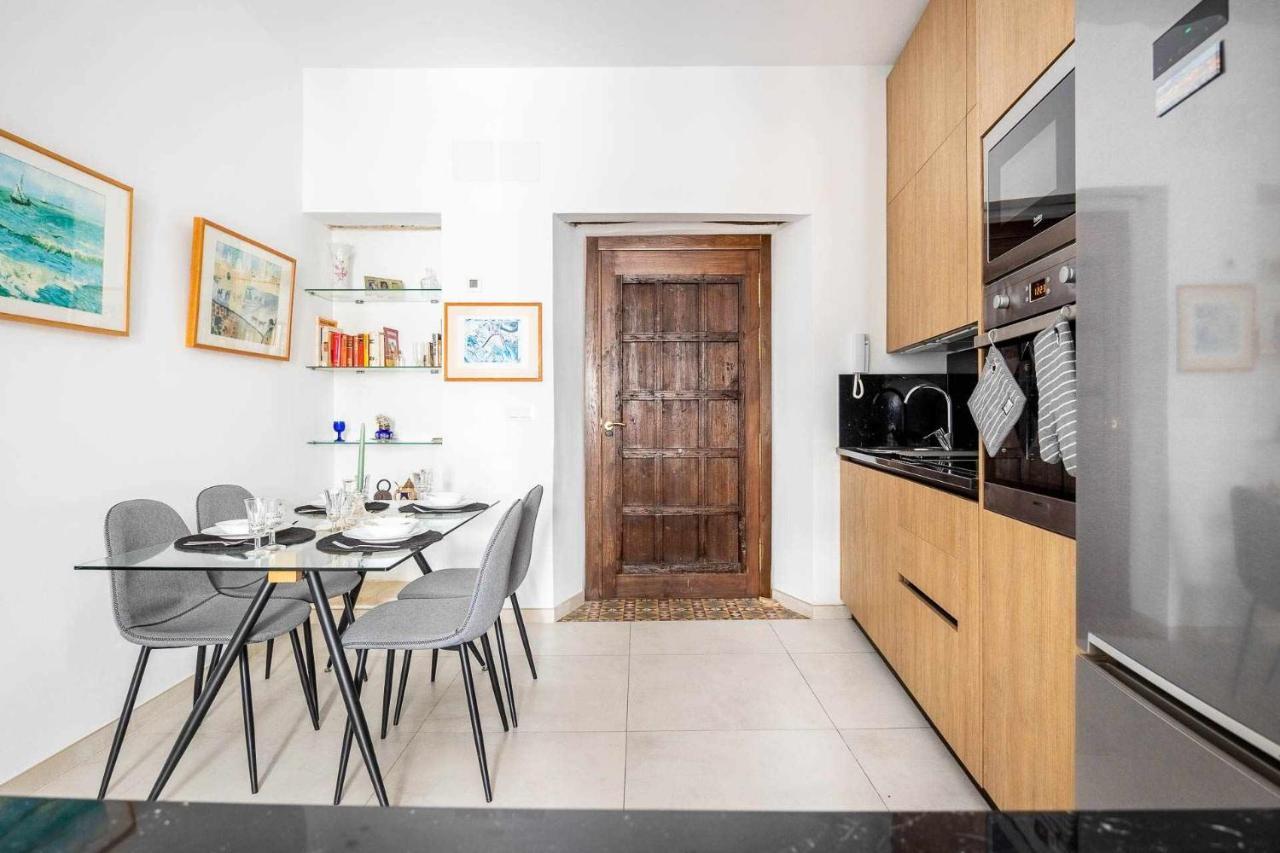 Comfy Away - Apartamento Exclusivo Mercado De Triana Con Balcon 세비야 외부 사진