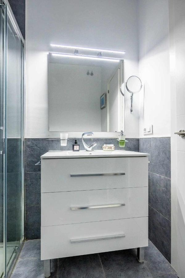 Comfy Away - Apartamento Exclusivo Mercado De Triana Con Balcon 세비야 외부 사진