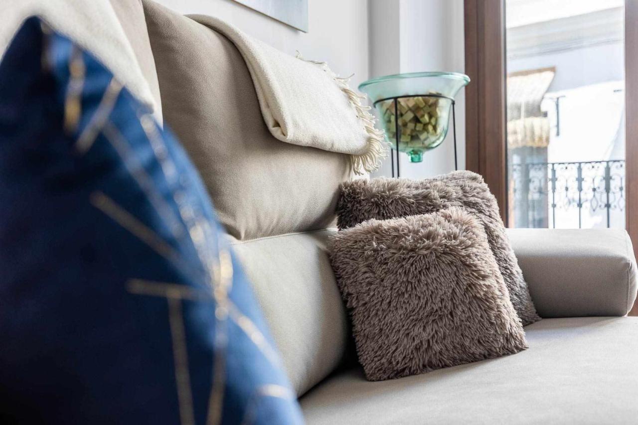 Comfy Away - Apartamento Exclusivo Mercado De Triana Con Balcon 세비야 외부 사진